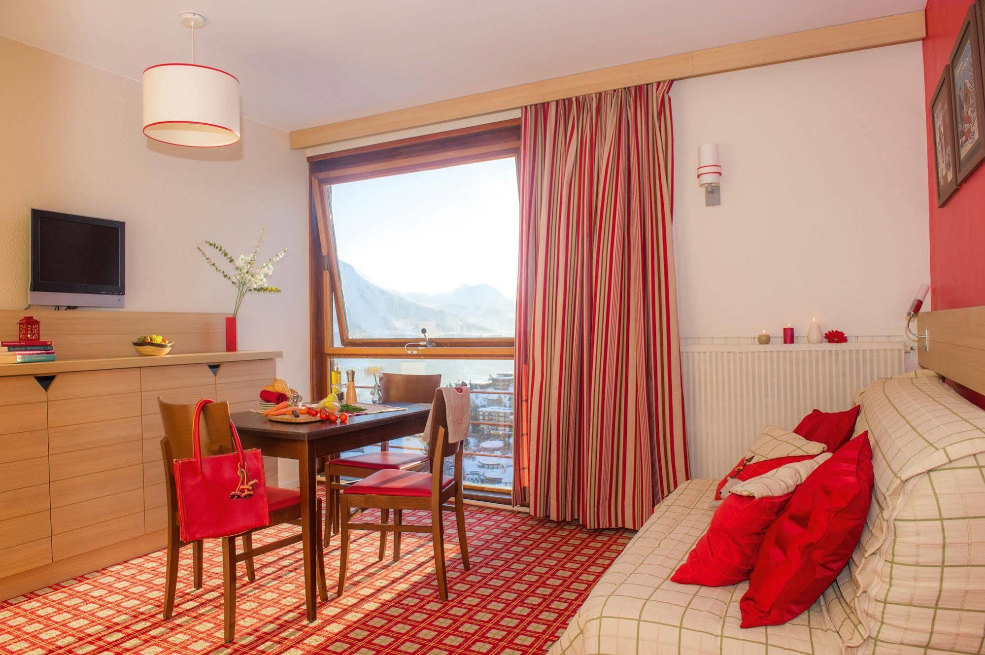 Belambra Clubs Orcieres 1850 - Le Roc Blanc Hotel ภายนอก รูปภาพ